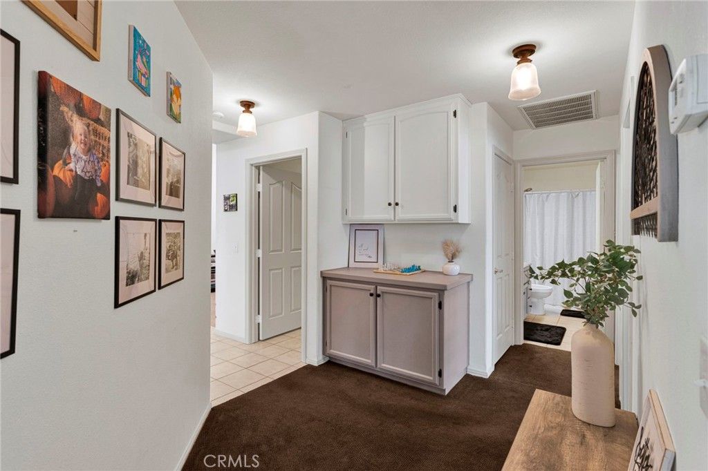 Image 24 of property listing at 19581 Powhatan Rd, Apple Valley, CA 92308