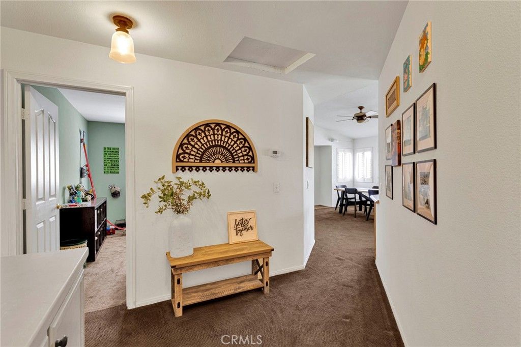 Image 25 of property listing at 19581 Powhatan Rd, Apple Valley, CA 92308