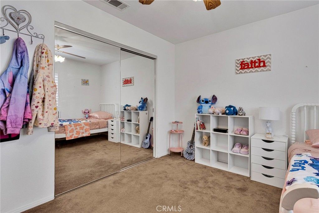 Image 38 of property listing at 19581 Powhatan Rd, Apple Valley, CA 92308