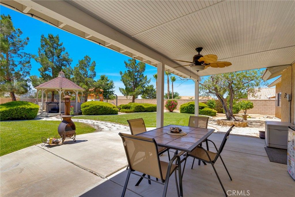 Image 48 of property listing at 19581 Powhatan Rd, Apple Valley, CA 92308