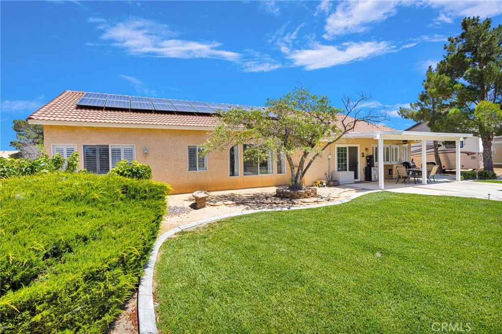 Image 59 of property listing at 19581 Powhatan Rd, Apple Valley, CA 92308