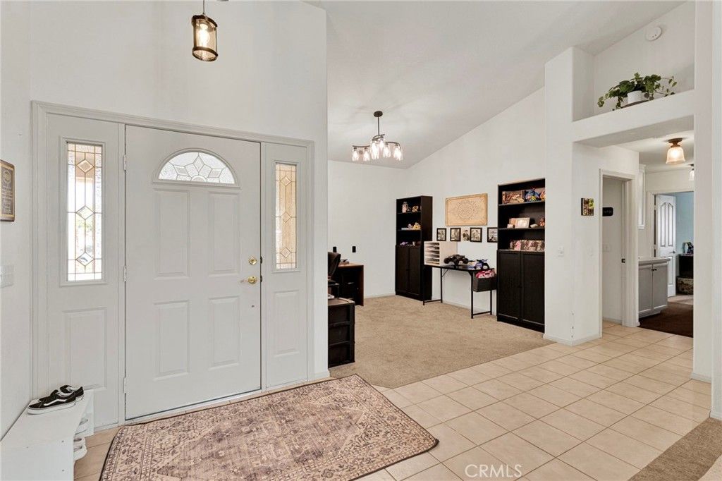 Image 8 of property listing at 19581 Powhatan Rd, Apple Valley, CA 92308