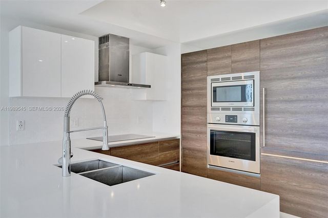 301 Altara Ave 835, Coral Gables, FL 33146