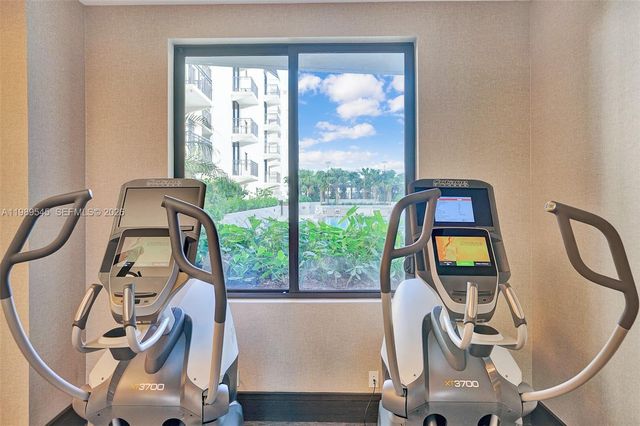 301 Altara Ave 835, Coral Gables, FL 33146