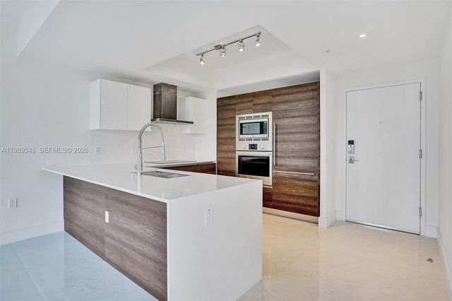 301 Altara Ave 835, Coral Gables, FL 33146