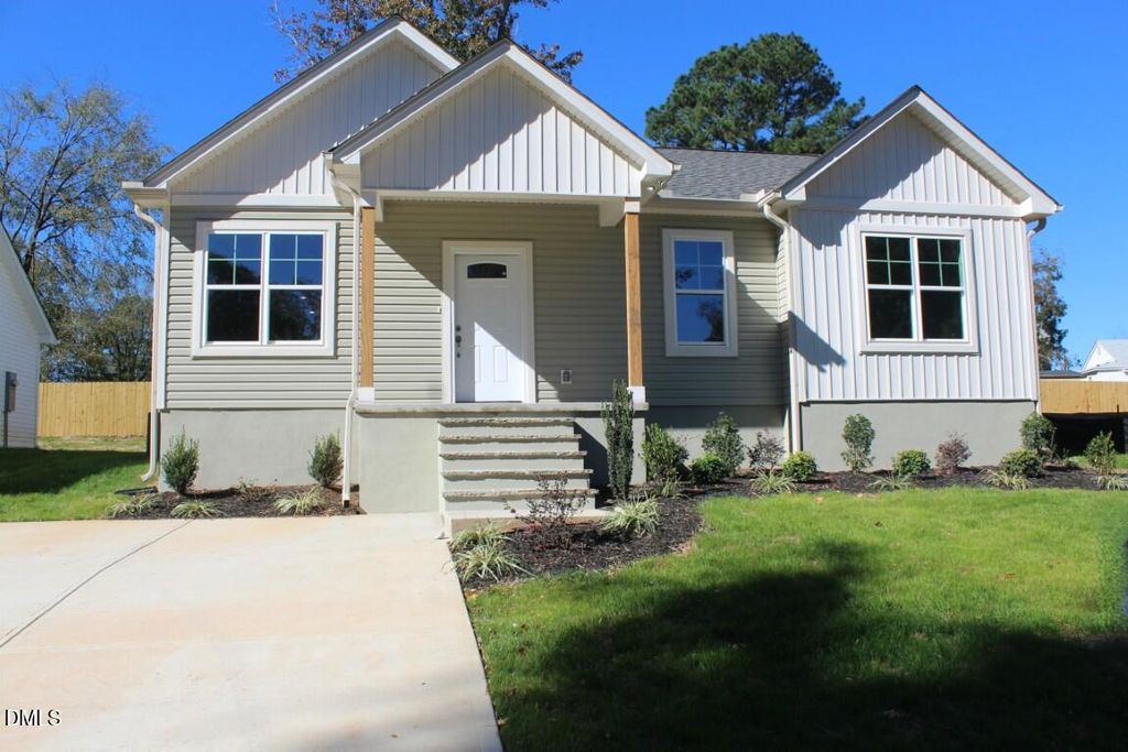 214 E College Street, Franklinton, NC 27525