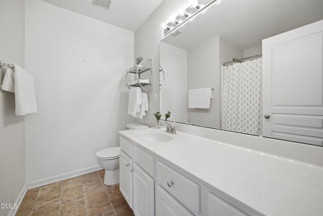 5311 Crescentview Parkway, Raleigh, NC 27606