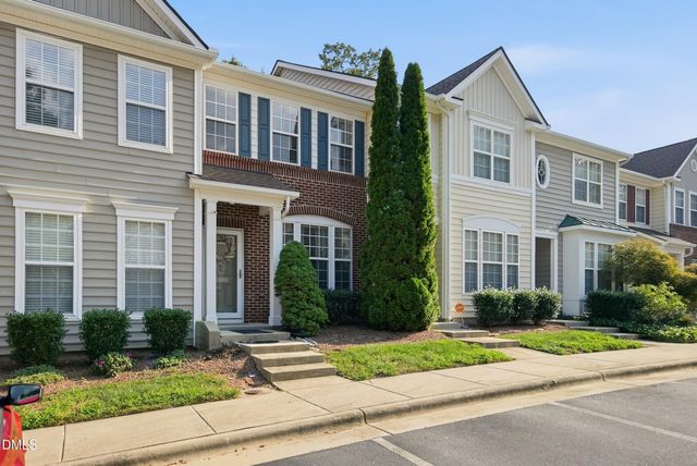 5311 Crescentview Parkway, Raleigh, NC 27606