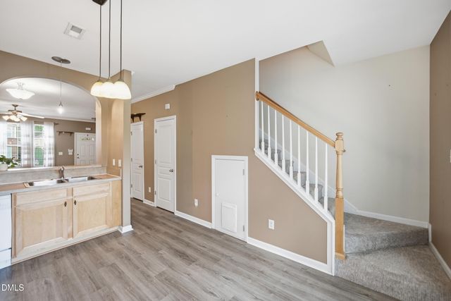 5311 Crescentview Parkway, Raleigh, NC 27606