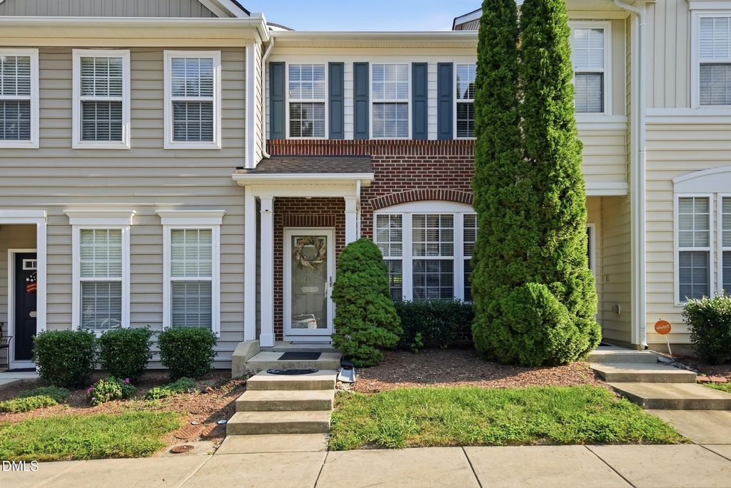 5311 Crescentview Parkway, Raleigh, NC 27606