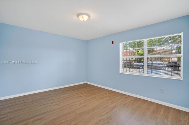 200 NW 107th Ave 104, Miami, FL 33172