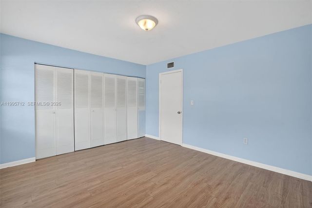 200 NW 107th Ave 104, Miami, FL 33172