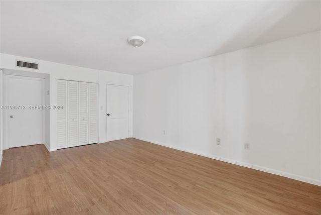 200 NW 107th Ave 104, Miami, FL 33172