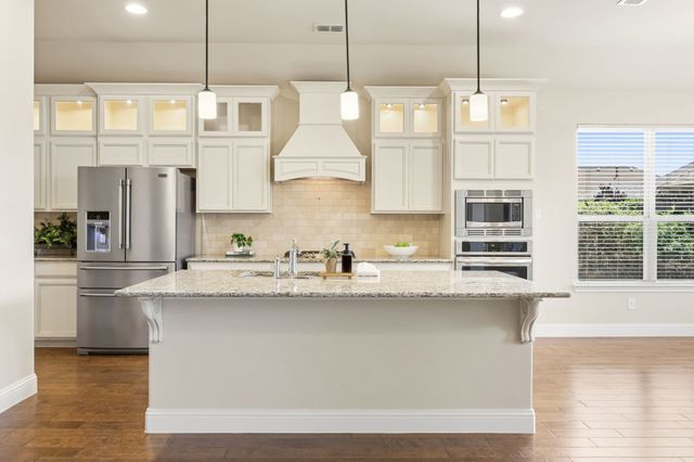 720 Louisville Road, Aubrey, TX 76227