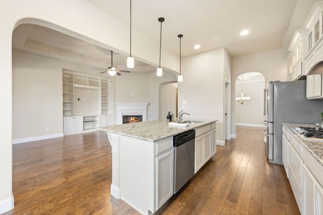 720 Louisville Road, Aubrey, TX 76227