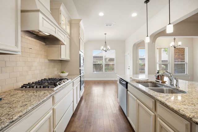 720 Louisville Road, Aubrey, TX 76227