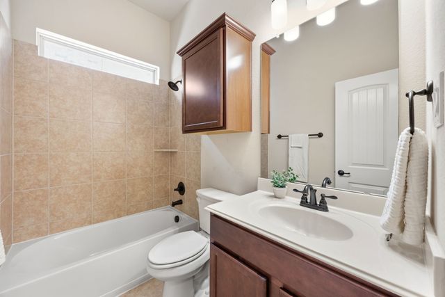 720 Louisville Road, Aubrey, TX 76227