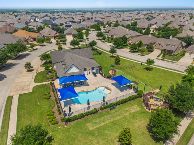 720 Louisville Road, Aubrey, TX 76227