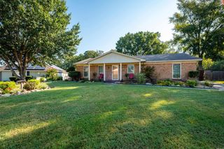 5813 Forest View Road, Little Rock, AR 72204