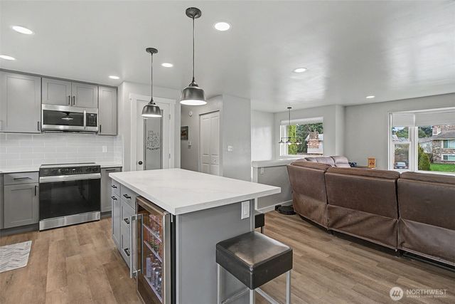 33831 37th Avenue SW, Federal Way, WA 98023