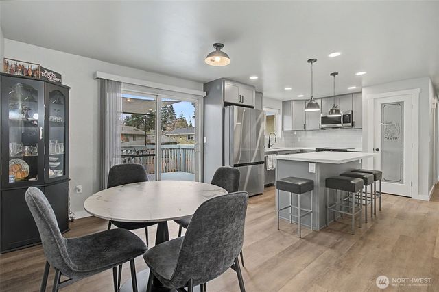 33831 37th Avenue SW, Federal Way, WA 98023