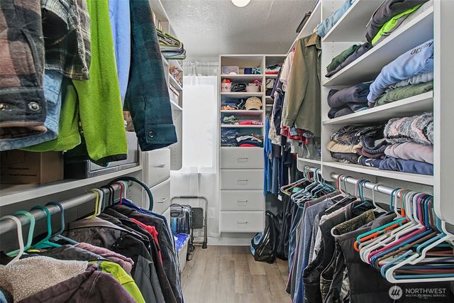 33831 37th Avenue SW, Federal Way, WA 98023