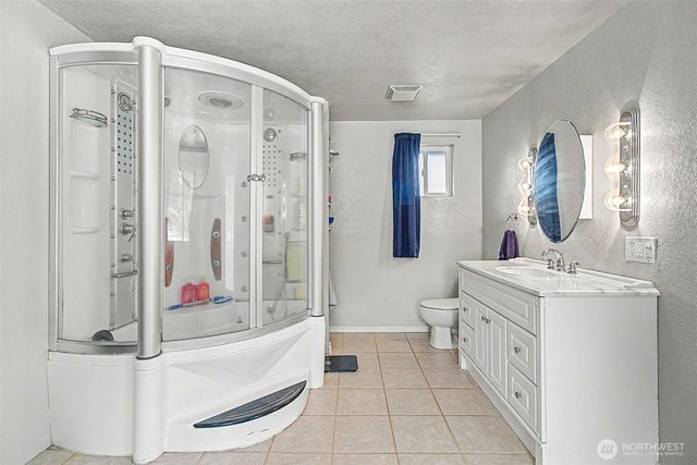 33831 37th Avenue SW, Federal Way, WA 98023