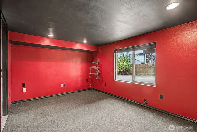 33831 37th Avenue SW, Federal Way, WA 98023