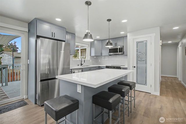 33831 37th Avenue SW, Federal Way, WA 98023