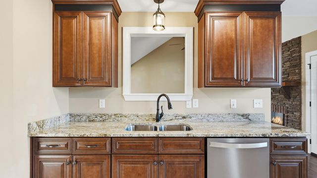 136 Ginger Lake Drive, Rock Spring, GA 30739