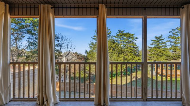 136 Ginger Lake Drive, Rock Spring, GA 30739