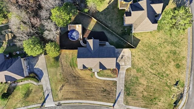 136 Ginger Lake Drive, Rock Spring, GA 30739