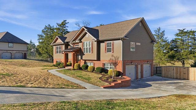 136 Ginger Lake Drive, Rock Spring, GA 30739