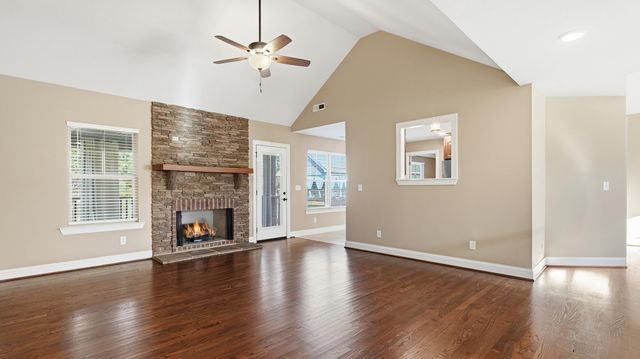 136 Ginger Lake Drive, Rock Spring, GA 30739