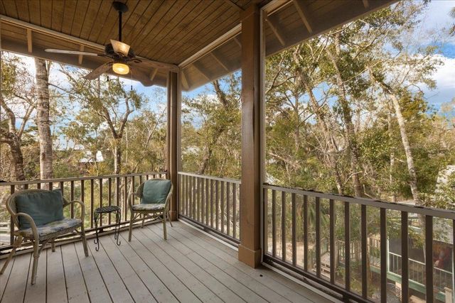 305 NE Winslow Street, Steinhatchee, FL 32359