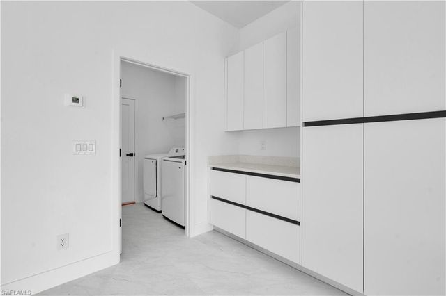 2700 42nd st W, Lehigh Acres, FL 33971