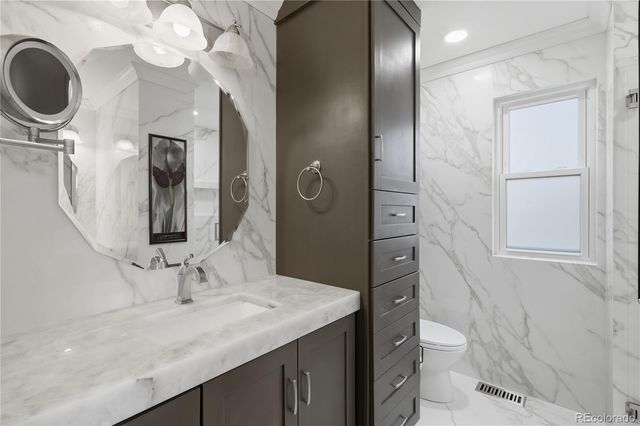 3807 Garnet Way, Highlands Ranch, CO 80126