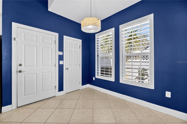 5536 LUMINAR POINTE LANE, Apollo Beach, FL 33572