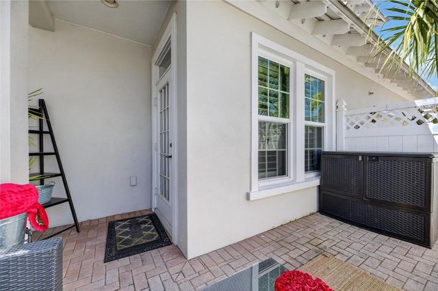 5536 LUMINAR POINTE LANE, Apollo Beach, FL 33572