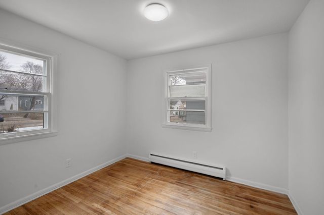 1094 25th Avenue SE, Minneapolis, MN 55414