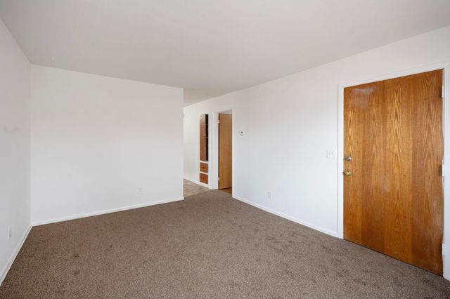 1094 25th Avenue SE, Minneapolis, MN 55414