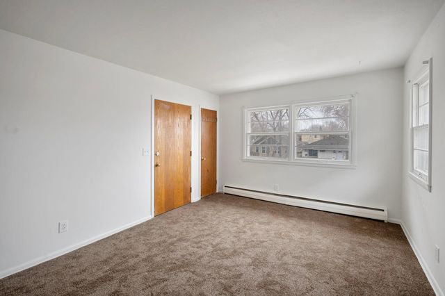 1094 25th Avenue SE, Minneapolis, MN 55414