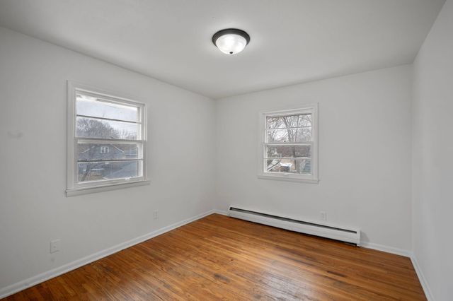 1094 25th Avenue SE, Minneapolis, MN 55414