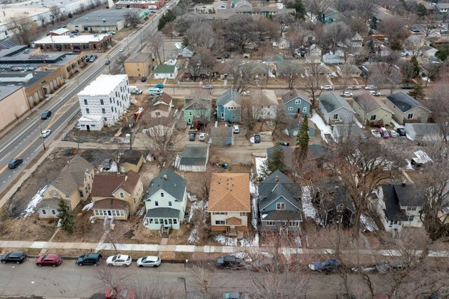 1094 25th Avenue SE, Minneapolis, MN 55414