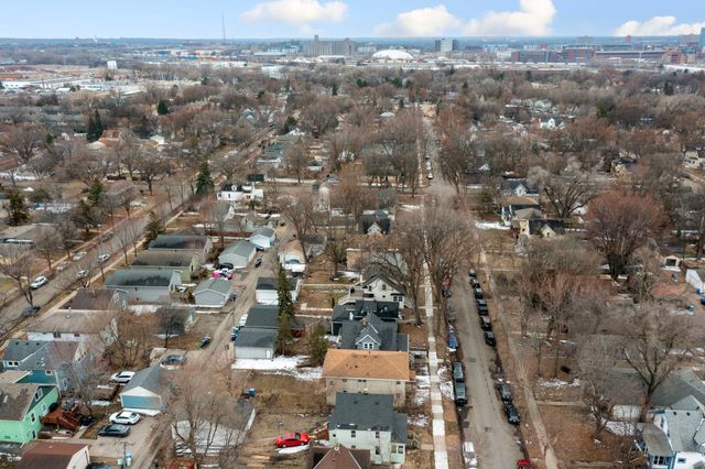 1094 25th Avenue SE, Minneapolis, MN 55414