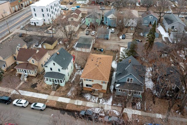 1094 25th Avenue SE, Minneapolis, MN 55414