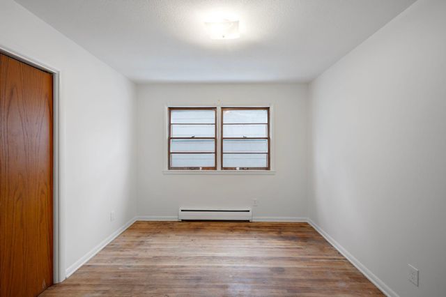 1094 25th Avenue SE, Minneapolis, MN 55414