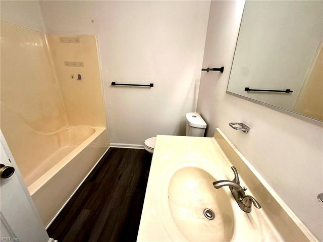 2 Longleaf CT, Hampton, VA 23666