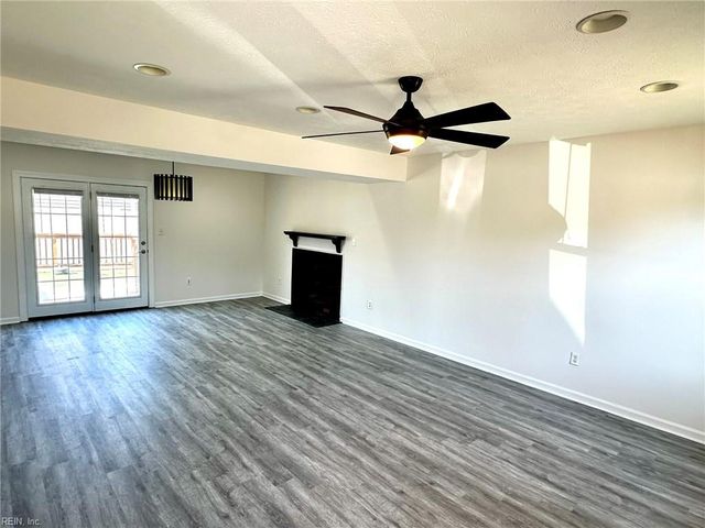 2 Longleaf CT, Hampton, VA 23666