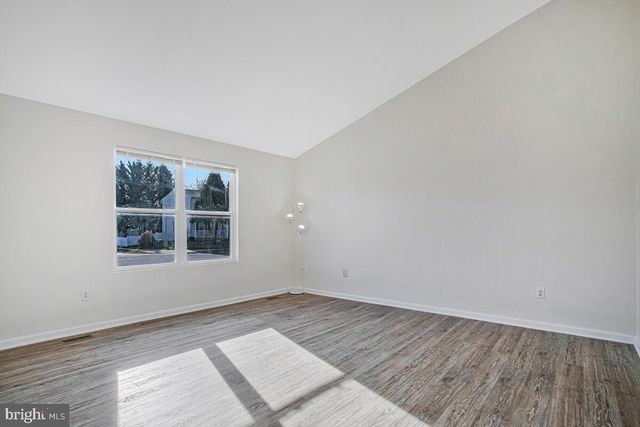 26 O BRIEN AVE, Taneytown, MD 21787